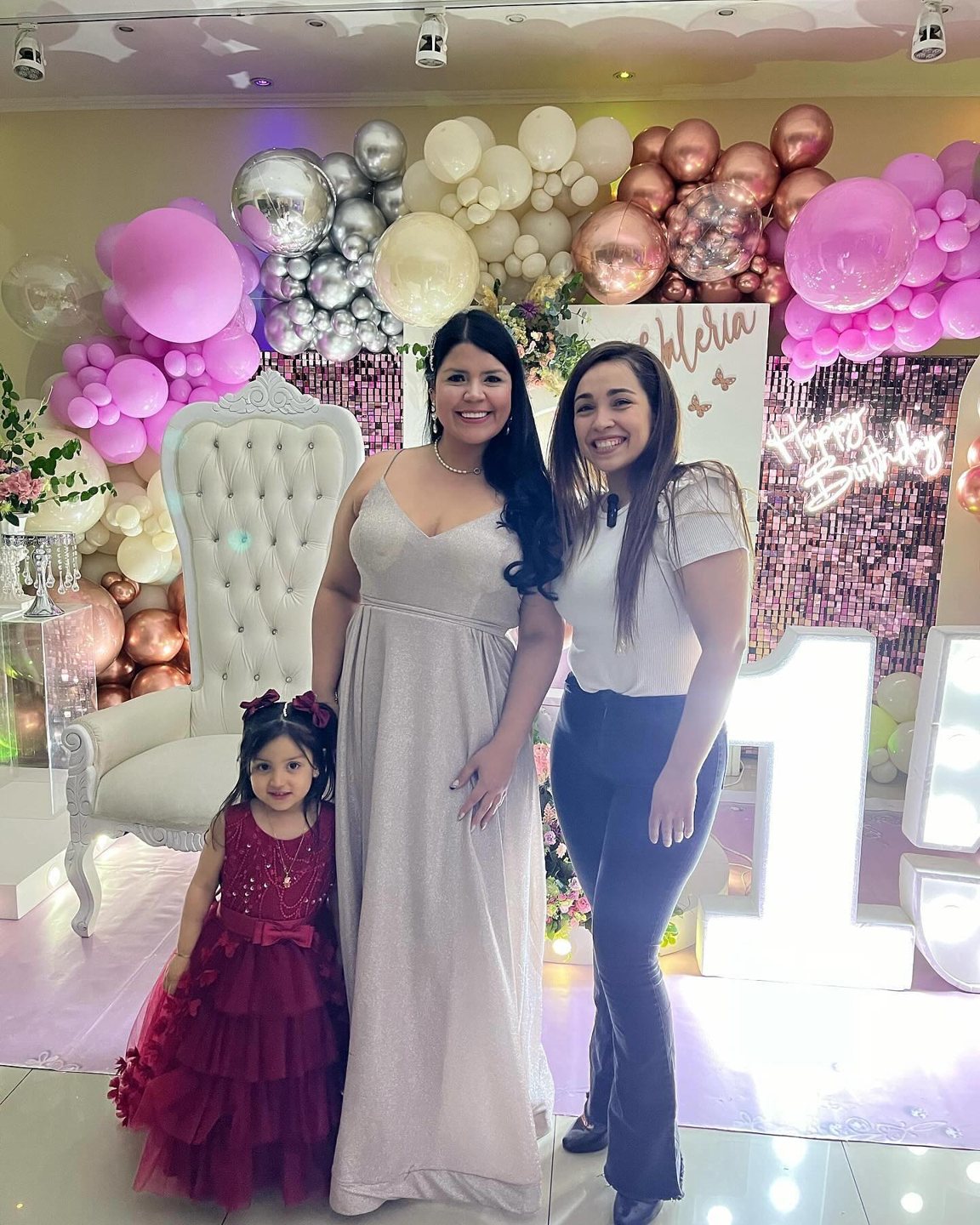 Karen Riffo, anfitriona y directora de Martyev